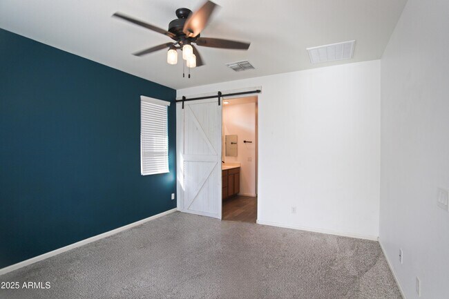 Building Photo - 1709 Grenadine Rd