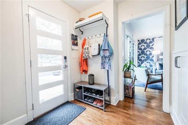 Building Photo - 360 8th St NE