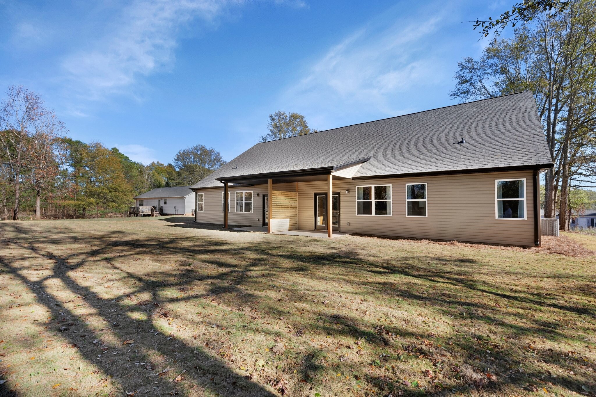 Building Photo - 170 Weaver Line