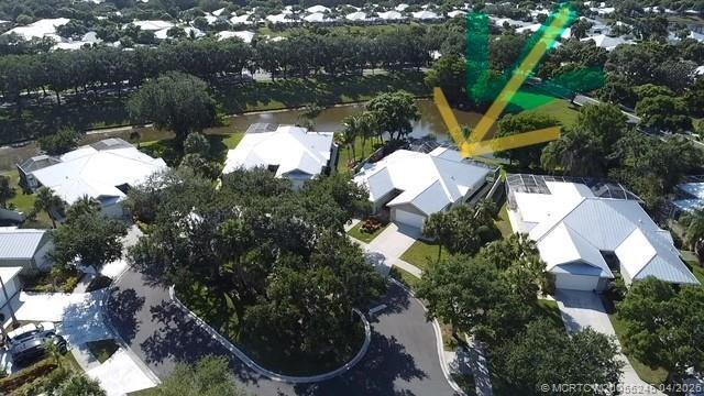 Building Photo - 1880 SW Springfield Ct