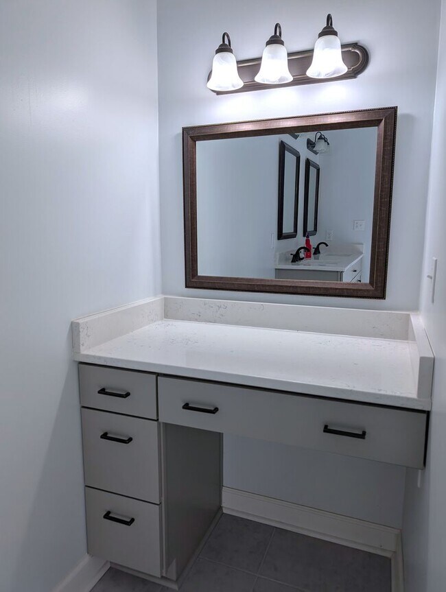 Building Photo - Luxury 4 Bedroom Home!  Waxhaw! Rea Road!