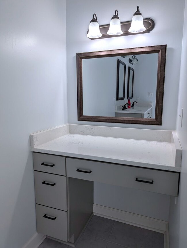 Building Photo - Luxury 4 Bedroom Home with Bonus!  Waxhaw! Rea Road!