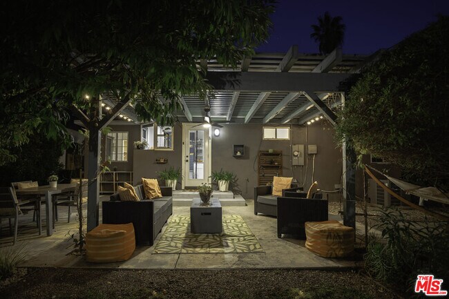 Building Photo - 14039 Gilmore St