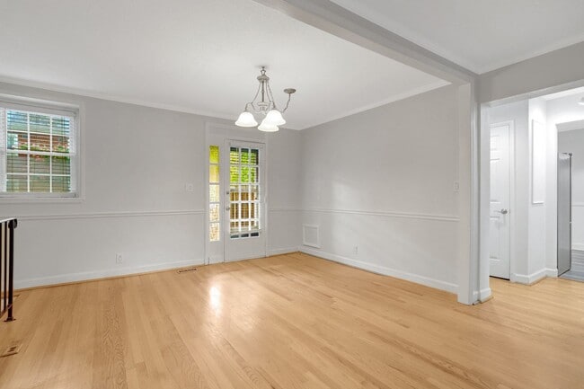 Building Photo - 2 Bedroom 2 Bathroom Condo Available for Rent