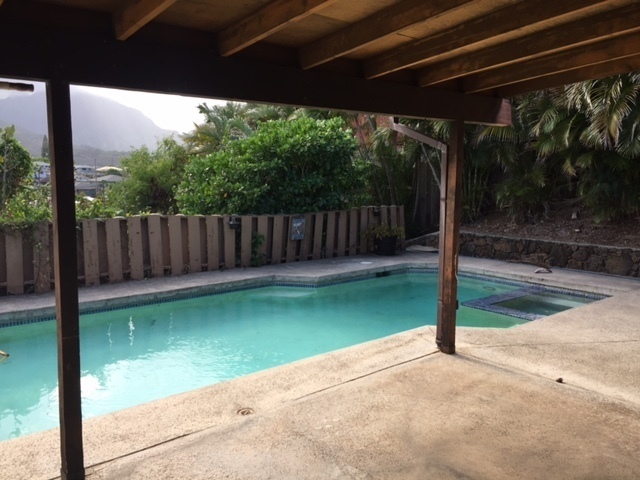 Building Photo - 3 bedroom home with swimming pool - Kailua