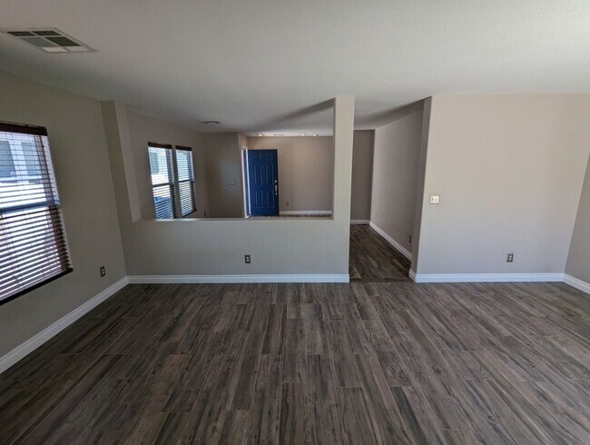 Building Photo - 4917 Hostetler Ave