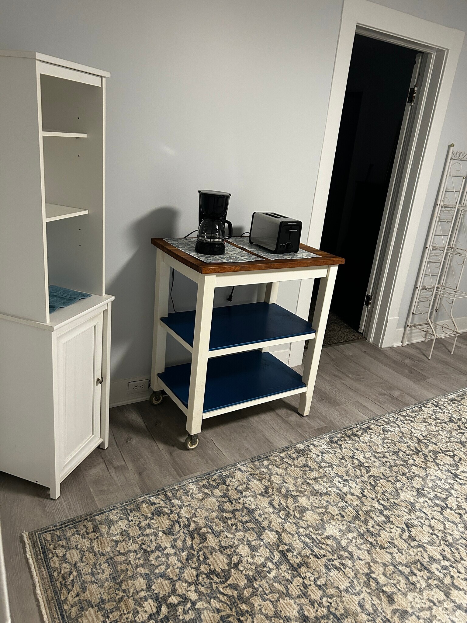 Building Photo - 89 2nd St