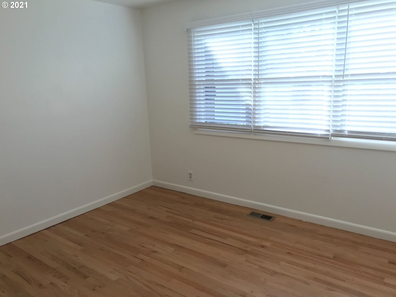 Building Photo - 2700 SW 123rd Ave