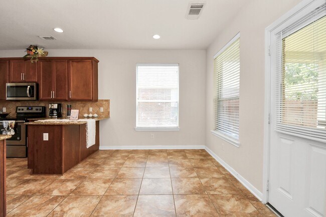 Building Photo - 8627 Sweet Pasture Dr