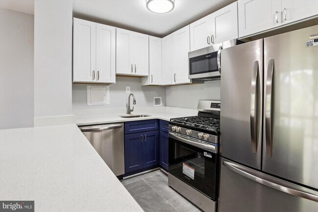 Building Photo - 950 25th St NW