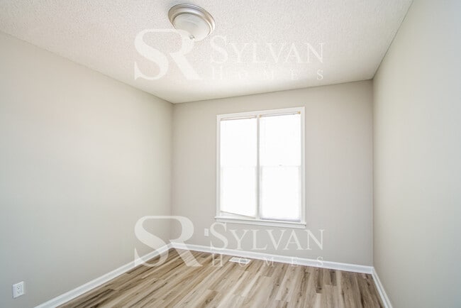 Building Photo - One-level living at its best