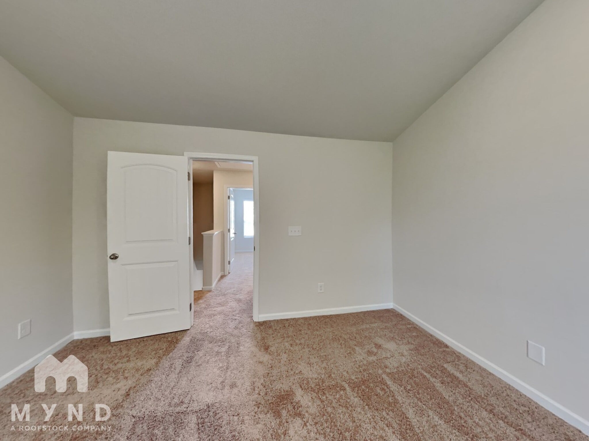 Building Photo - 282 Royal Mdw Dr
