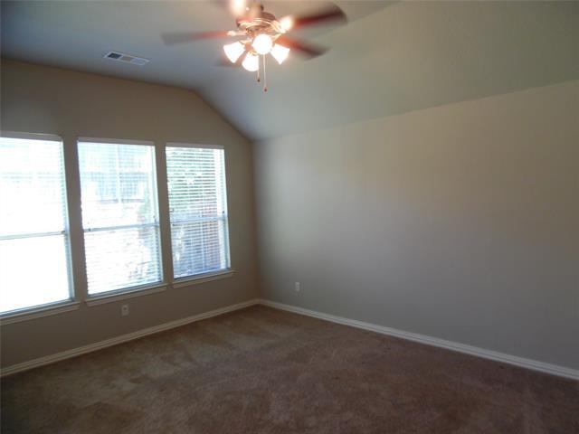 Building Photo - 8572 Davis Dr