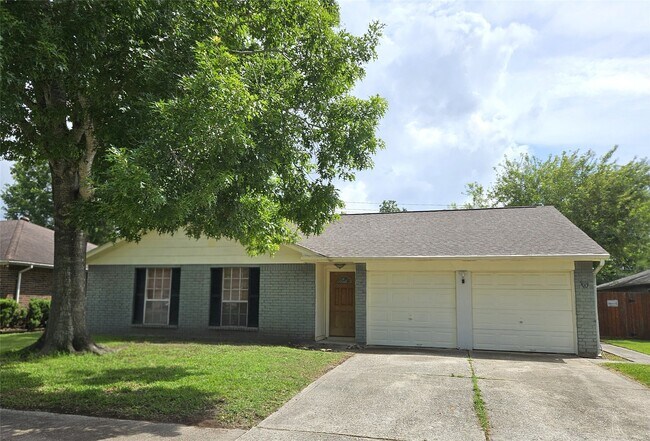 Primary Photo - 2515 Heritage Colony Dr