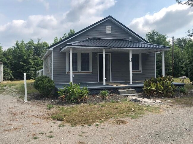 Front of House - 381 Big Hill Rd