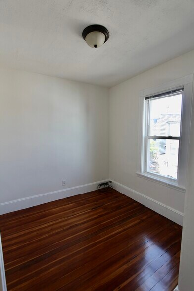 Building Photo - 299 Lexington St