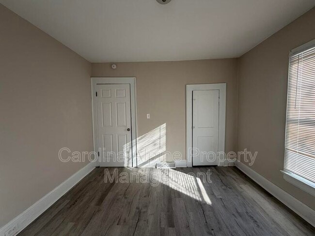 Building Photo - 1621 N Hamilton St