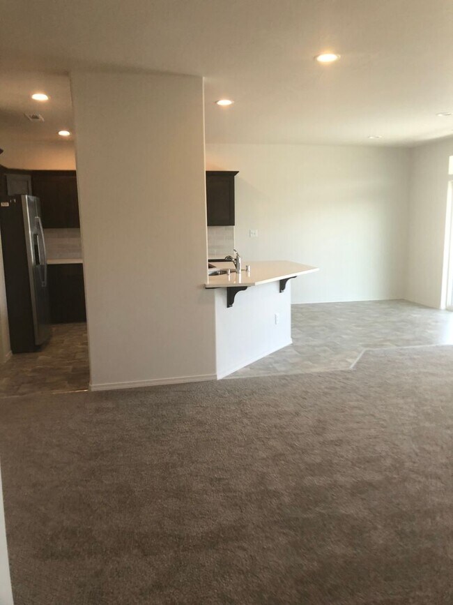 Building Photo - 1/2 Off Deposit!! 3 Bed Home for Rent!