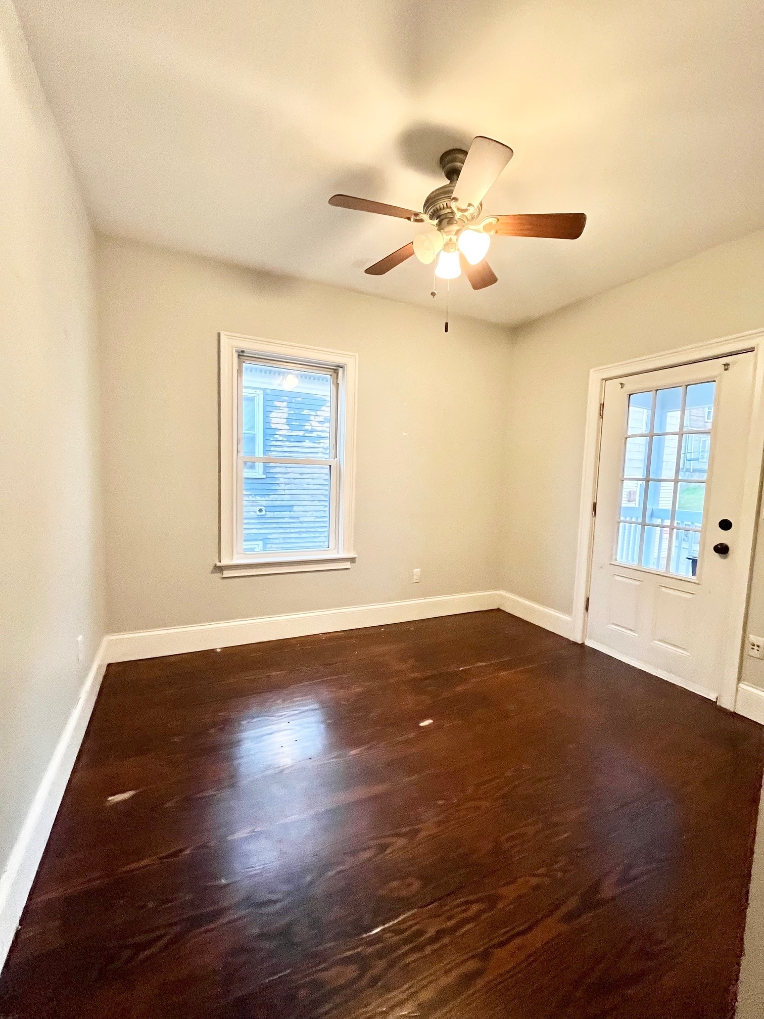 Building Photo - 180 Hillside St