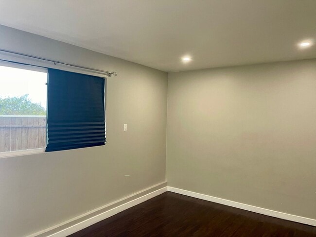Building Photo - Renovated Chula Vista Studio - For Rent