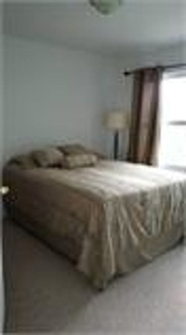 Building Photo - 110 N 49th Ave