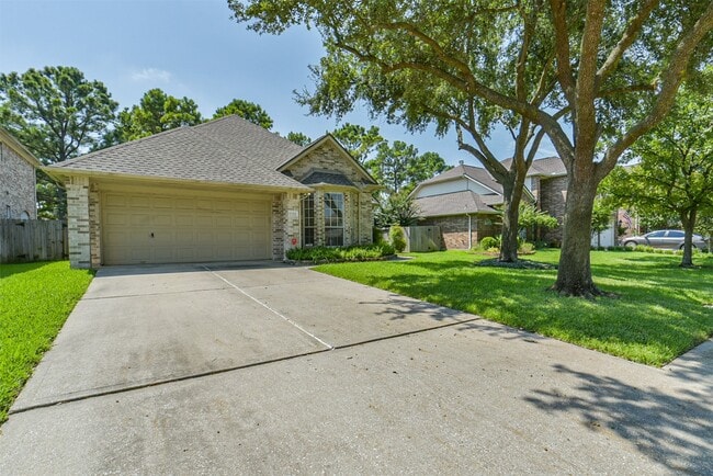 Building Photo - 17515 Fairgrove Park Dr