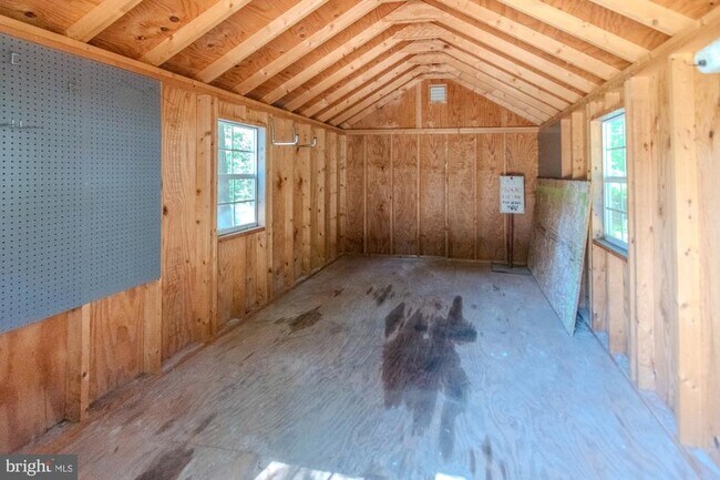 Building Photo - 428 Ingleside Dr