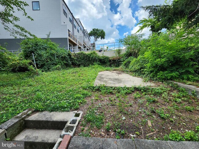 Building Photo - 1395 Morris Rd SE