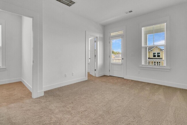 Building Photo - 110 Crimson St