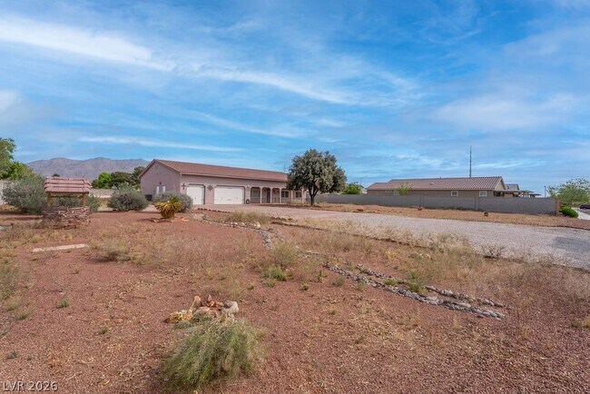 Building Photo - 4880 Dorrell Ln