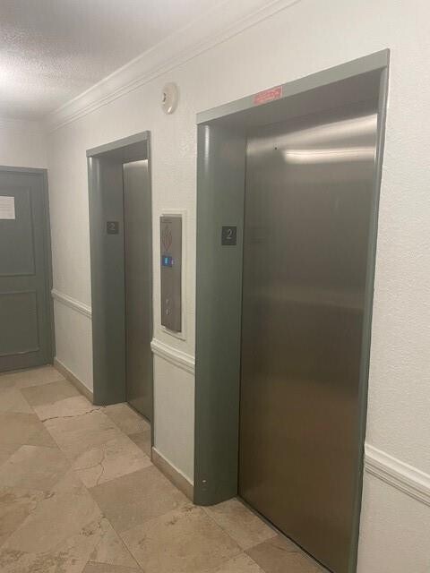 Building Photo - 2900 NE 30th St