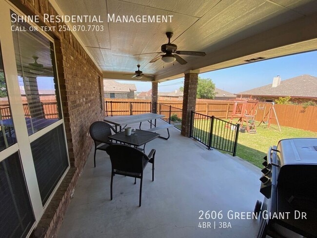 Building Photo - 2606 Green Giant Dr