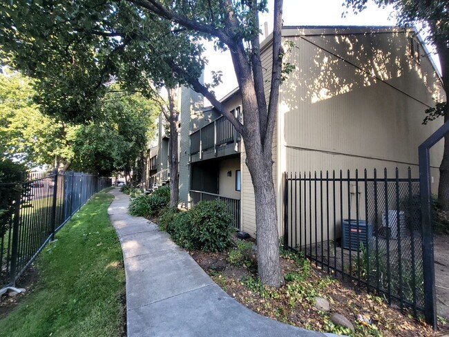 Primary Photo - Condo on Madison Avenue. MOVE IN SPECIAL. ...