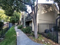 Building Photo - Condo on Madison Avenue. MOVE IN SPECIAL. ...