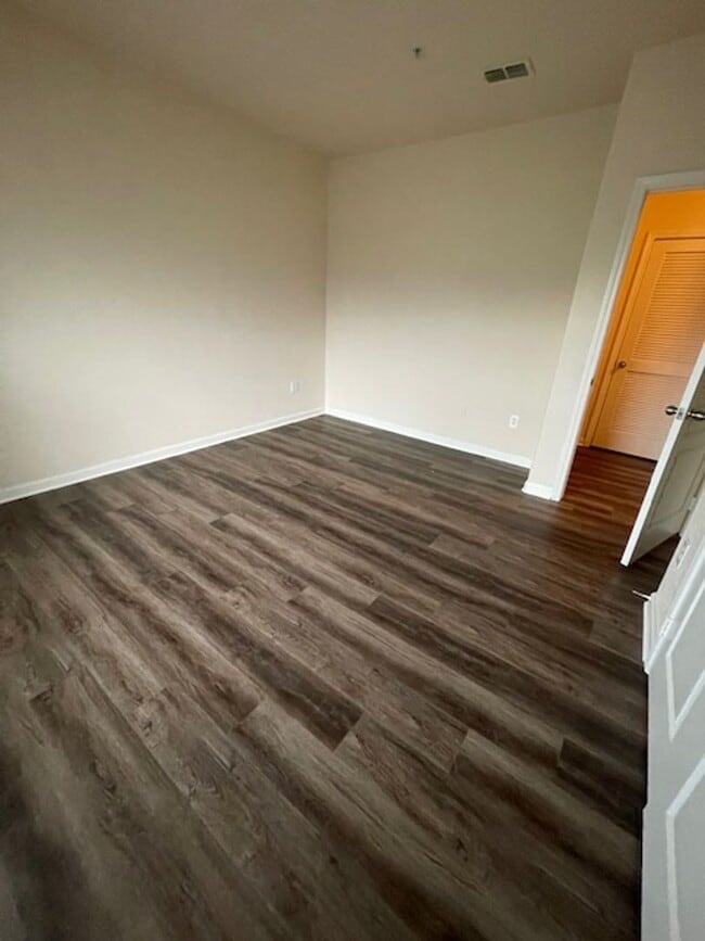 Building Photo - Gardens of Bridgehampton