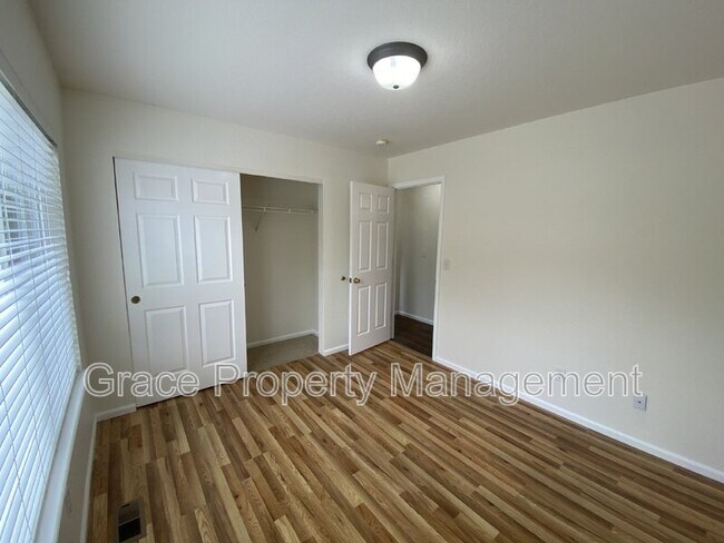 Building Photo - 14334 Craftsman Way