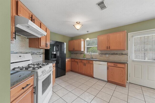 Building Photo - 26893 Palace Pines Dr