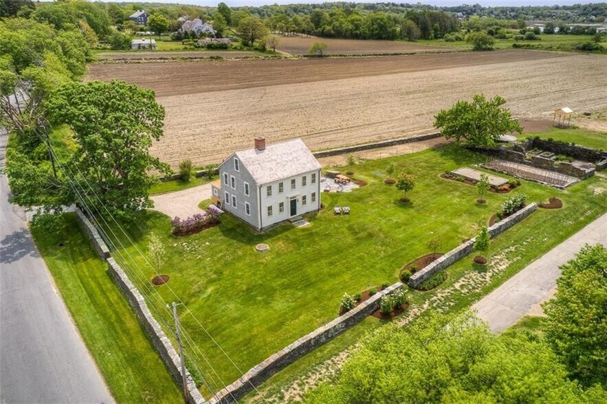 Building Photo - 148 Fogland Rd