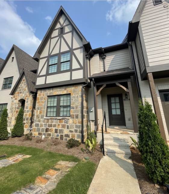 Building Photo - 4234 Lenox Dr