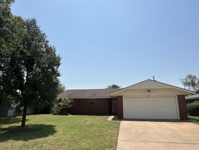 Primary Photo - 2315 Seminole St
