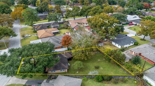 Building Photo - 1930 Brimberry St