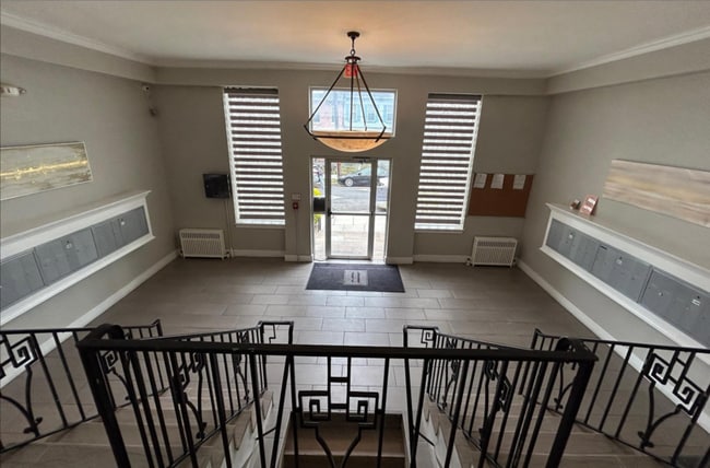 Building Photo - 939 Longfellow St NW