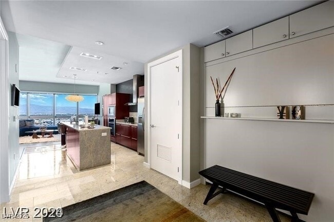 Building Photo - 4471 Dean Martin Dr