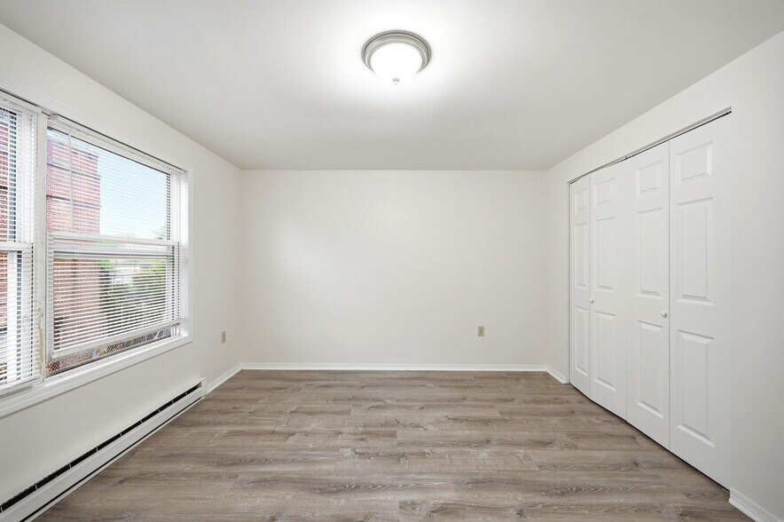 Building Photo - 21 N 13th St
