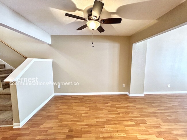 Building Photo - 102 Antler Ridge Cir