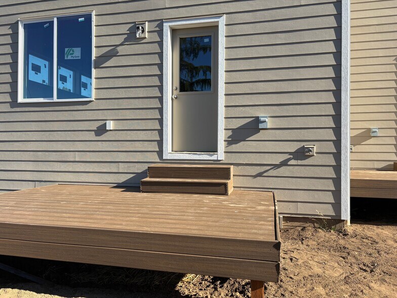 Building Photo - 2705 NW 12th Ave