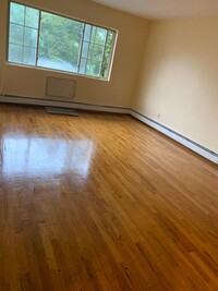 Building Photo - 361 Herzl St