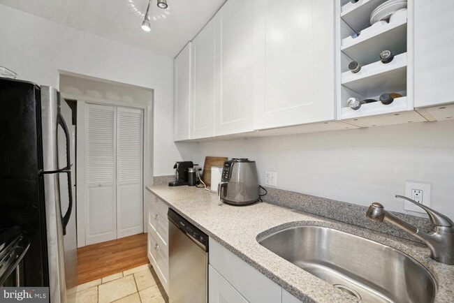 Building Photo - 1511 22nd St NW