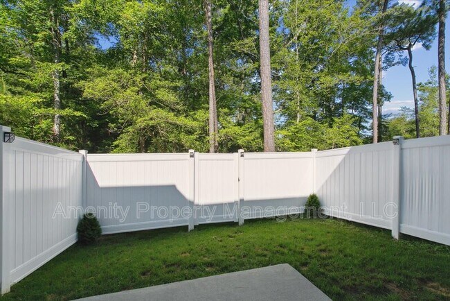 Building Photo - 205 Capeside Ct