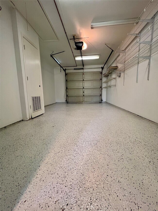 Building Photo - 4218 Glebe Rd